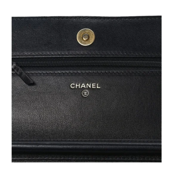 Chanel Quilted Lambskin Wallet on Chain - EUC - Picture 10 of 10